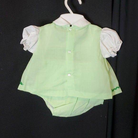 Vtg green 2 pc baby outfit, school bus, ? 6-9 mos - Picture 6 of 7